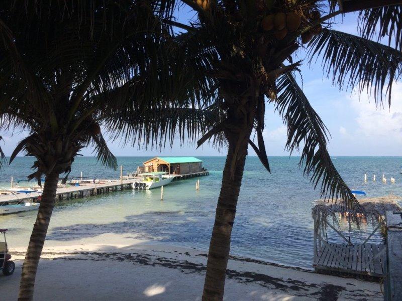 Yuma'S House Belize Hostel Caye Caulker Exterior photo